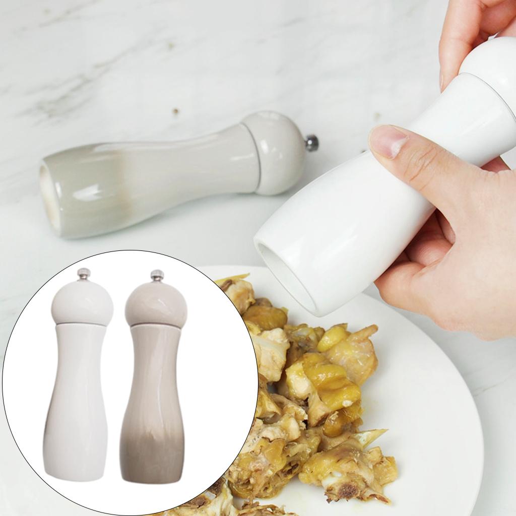 Manual pepper grinder