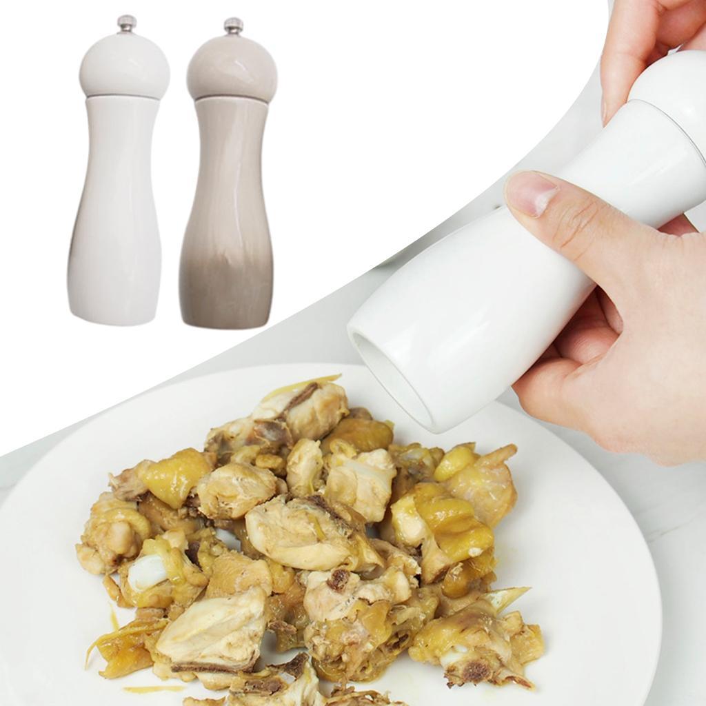 Manual pepper grinder