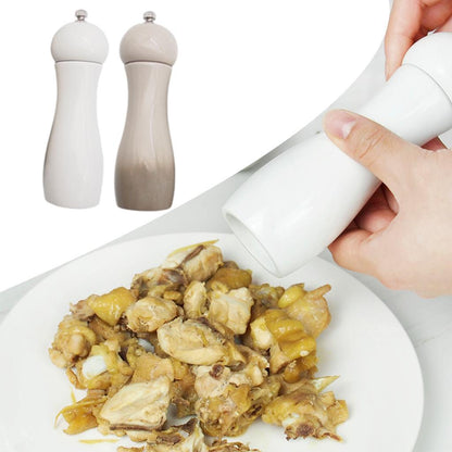 Manual pepper grinder